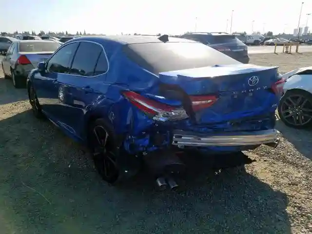 4T1B61HK8JU117740 2018 TOYOTA CAMRY XSE-2