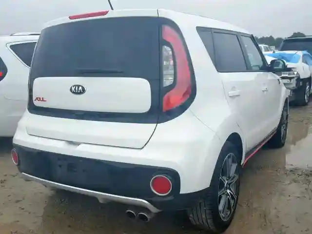 KNDJX3AAXJ7906125 2018 KIA SOUL !-3