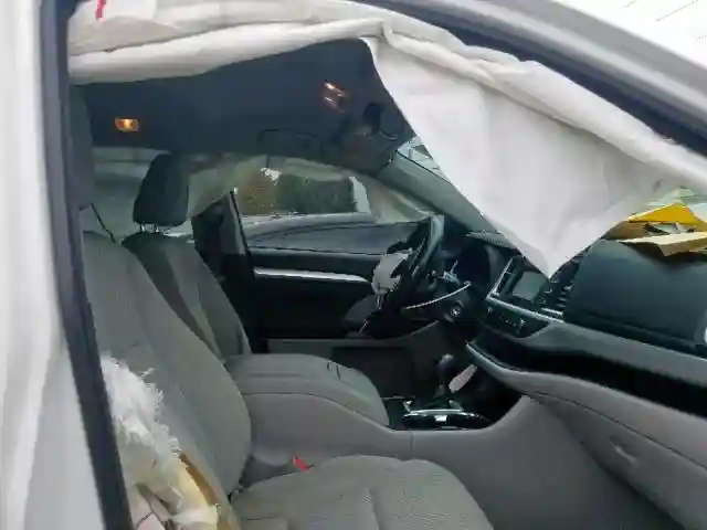 5TDZARFH1HS029764 2017 TOYOTA HIGHLANDER LE-4