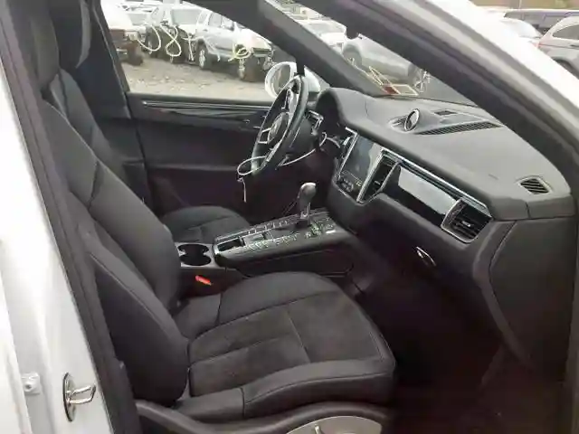 WP1AA2A53HLB01369 2017 PORSCHE MACAN-4