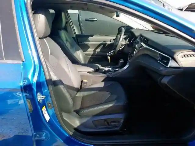 4T1B61HK8JU117740 2018 TOYOTA CAMRY XSE-4