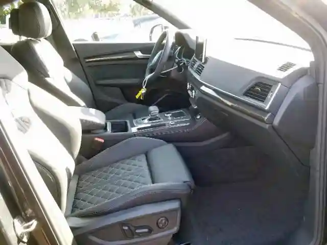 WA1A4AFY4J2216154 2018 AUDI SQ5 PREMIUM PLUS-4