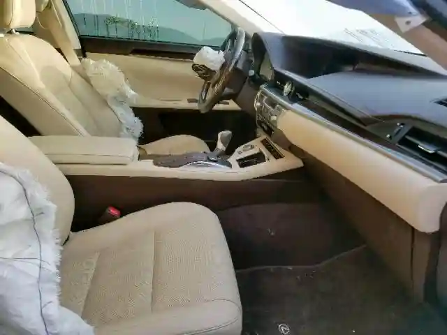 JTHBW1GG6G2106904 2016 LEXUS ES 300H-4
