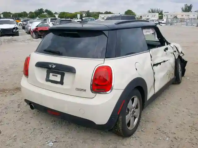 WMWXP5C57J2G62663 2018 MINI COOPER-3