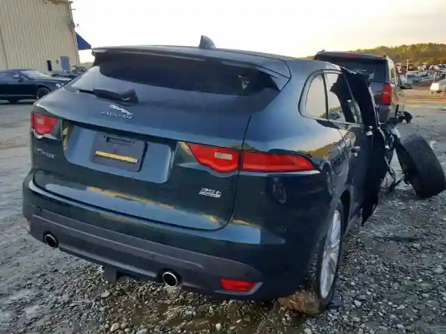 SADCAJ2BV6HA08669 2017 JAGUAR F-PACE PRE-3