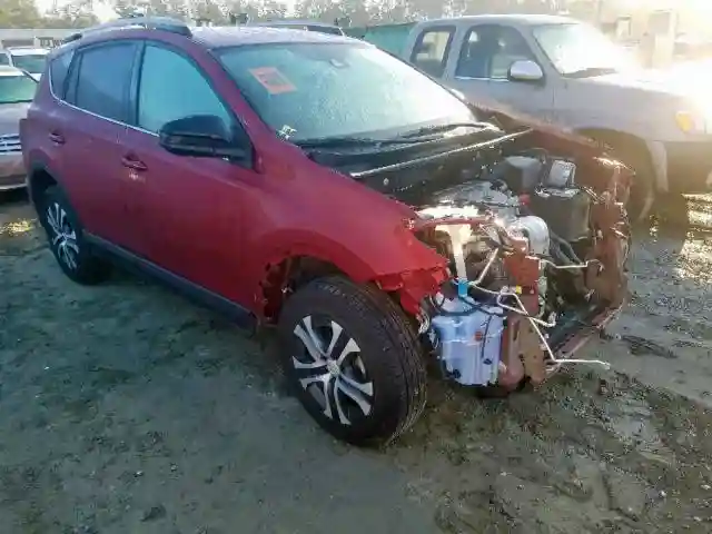2T3BFREV9JW704355 2018 TOYOTA RAV4 LE-0