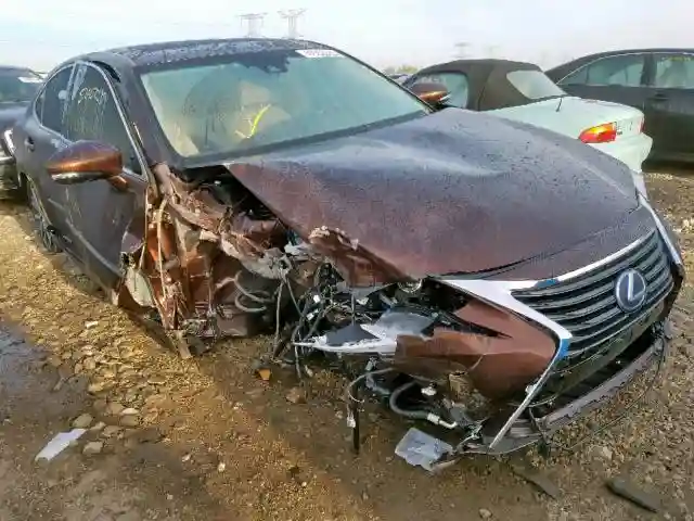 JTHBW1GG6G2106904 2016 LEXUS ES 300H-0