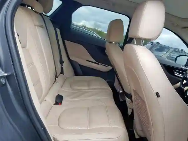 SADCK23V8HA064857 2017 JAGUAR F-PACE PRE-5