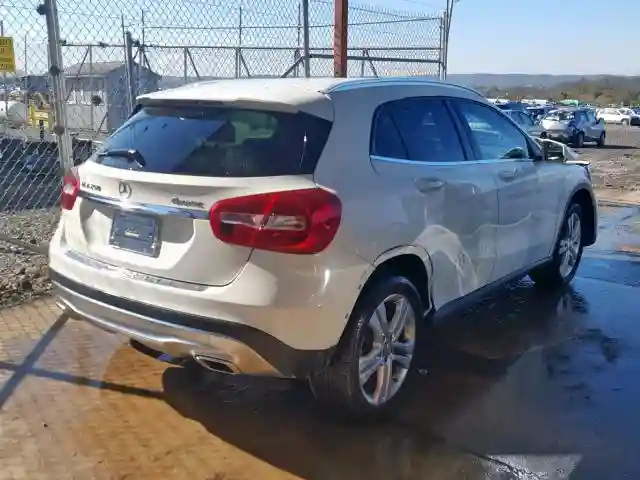 WDCTG4GB1HJ315204 2017 MERCEDES-BENZ GLA 250 4MATIC-3