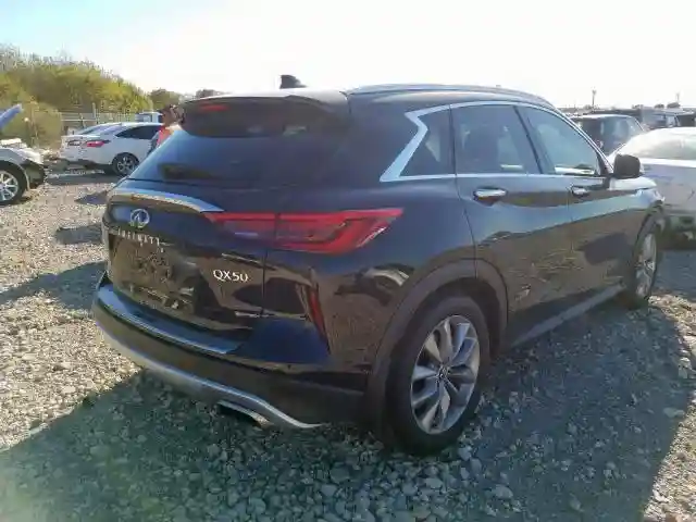 3PCAJ5M30KF139665 2019 INFINITI QX50 ESSENTIAL-3