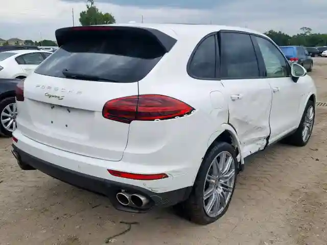 WP1AE2A27HLA74252 2017 PORSCHE CAYENNE SE HYBRID PLATINUM-3