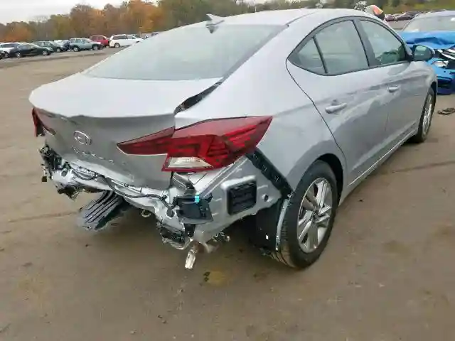 KMHD84LFXLU955026 2020 HYUNDAI ELANTRA SEL-3