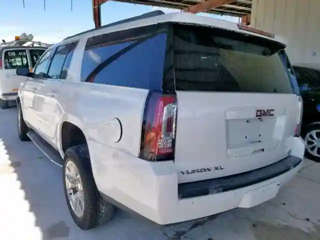 1GKS1GKC0GR319558 2016 GMC YUKON XL C1500 SLT-2