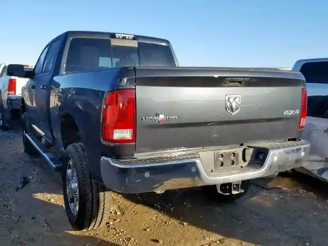 3C6UR5DL0JG380132 2018 RAM 2500 SLT-2