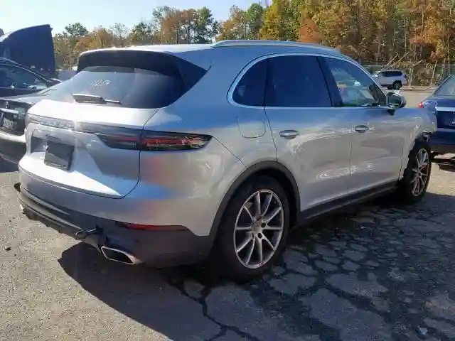 WP1AA2AY9KDA13003 2019 PORSCHE CAYENNE-3