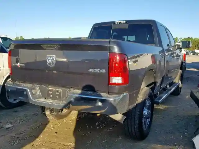 3C6UR5DL0JG380132 2018 RAM 2500 SLT-3
