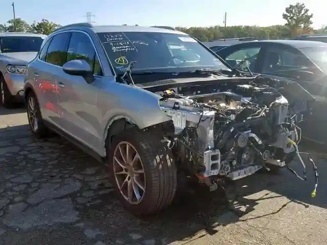 WP1AA2AY9KDA13003 2019 PORSCHE CAYENNE-0