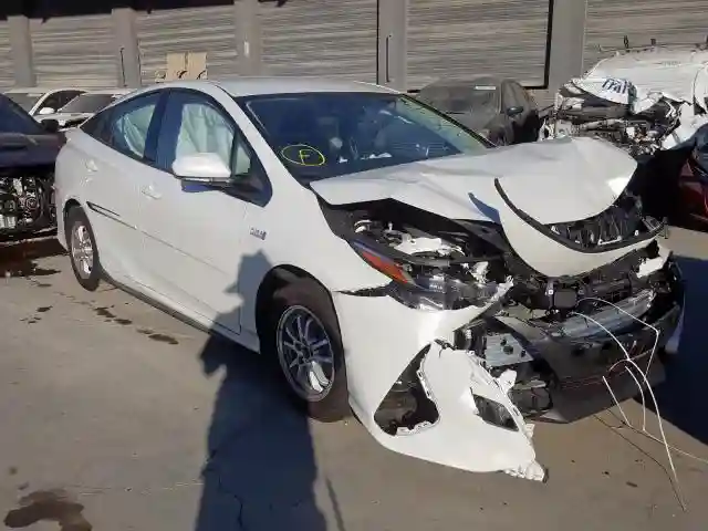 JTDKARFP0J3088384 2018 TOYOTA PRIUS PRIME-0