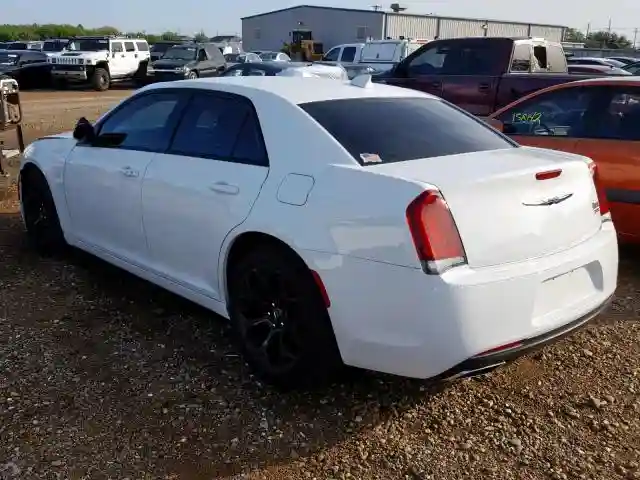 2C3CCAAG7KH651280 2019 CHRYSLER 300 TOURING-2