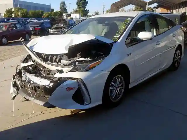 JTDKARFP0J3088384 2018 TOYOTA PRIUS PRIME-1