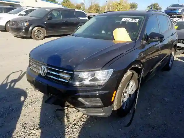 3VV0B7AX7JM158625 2018 VOLKSWAGEN TIGUAN S-1