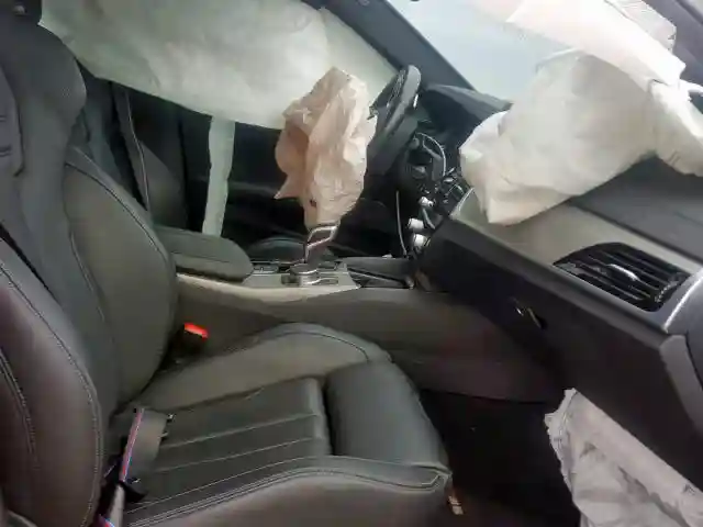 WBSJF0C50KB446708 2019 BMW M5-4