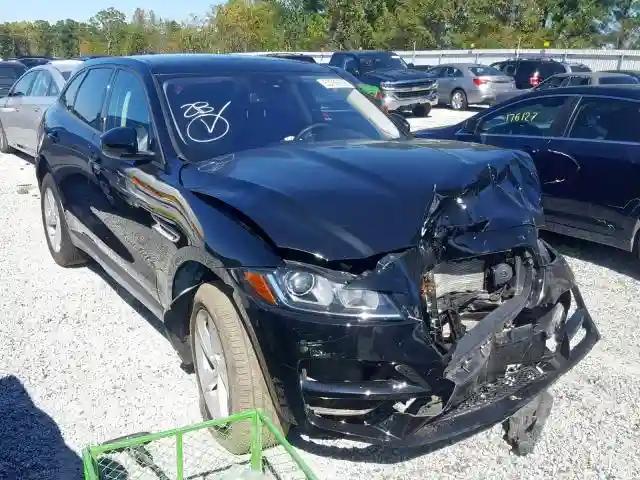 SADCJ2GX9JA236400 2018 JAGUAR F-PACE PREMIUM-0