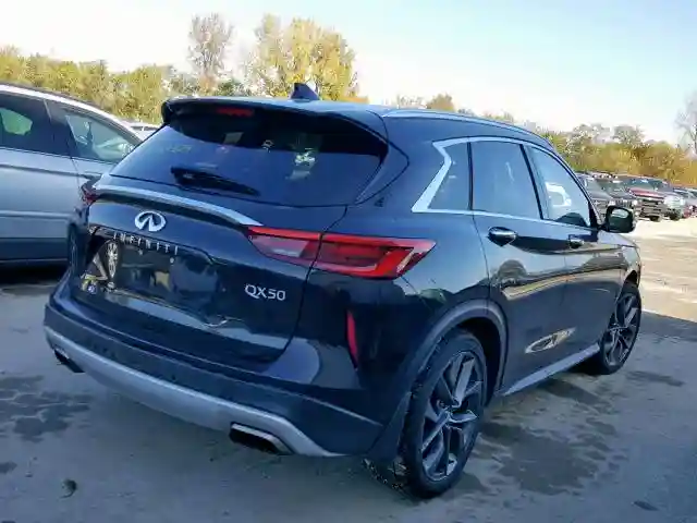 3PCAJ5M38KF102606 2019 INFINITI QX50 ESSENTIAL-3