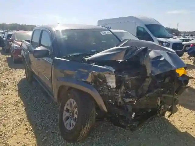 3TMAZ5CN2JM075814 2018 TOYOTA TACOMA DOUBLE CAB-0