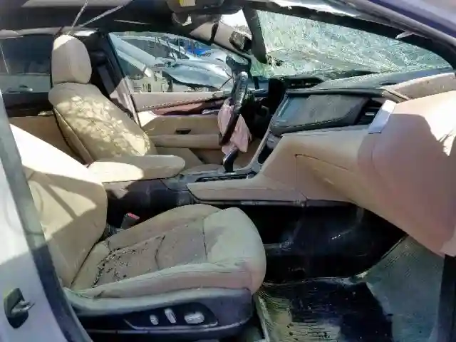 1GYKNCRS0JZ140427 2018 CADILLAC XT5 LUXURY-4