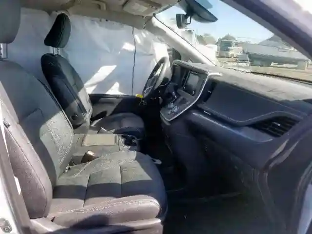5TDXZ3DC1LS028711 2020 TOYOTA SIENNA SE-4
