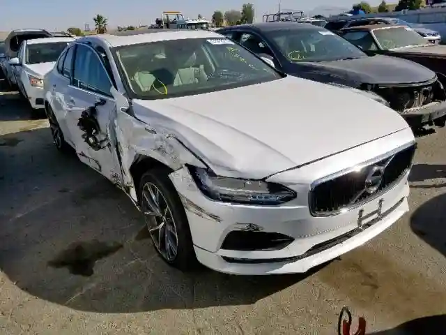 LVY982AK8JP007923 2018 VOLVO S90 T5-0