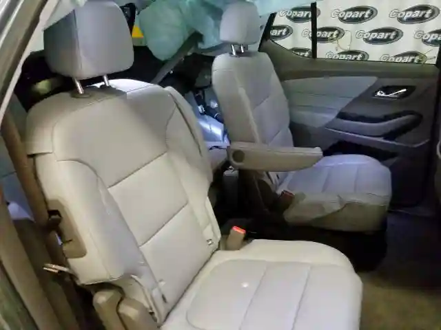 1GNEVKKW3KJ100716 2019 CHEVROLET TRAVERSE PREMIER-5