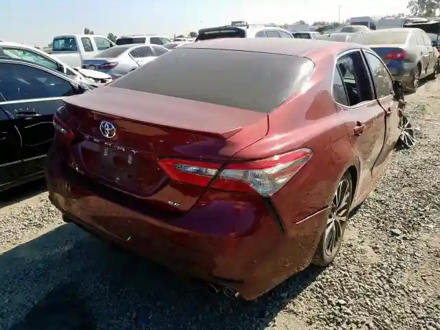 4T1B11HK3JU595806 2018 TOYOTA CAMRY L-3