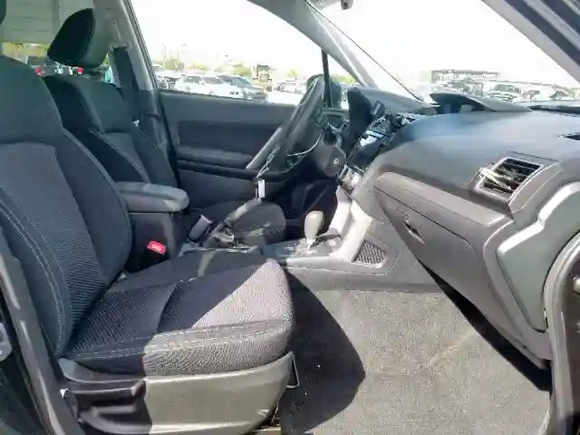 JF2SJAGC8HH474191 2017 SUBARU FORESTER 2.5I PREMIUM-4