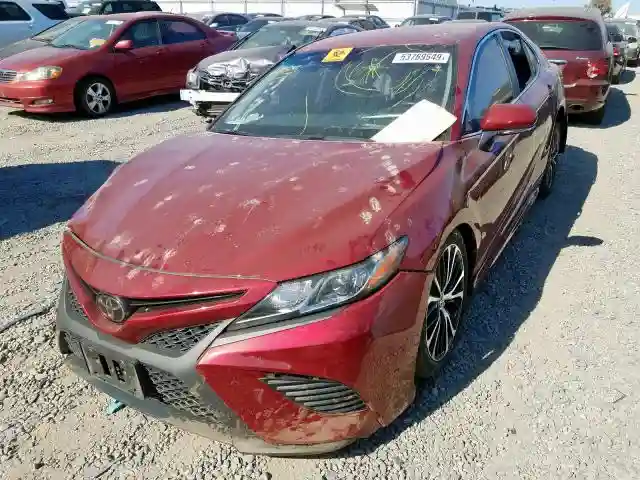 4T1B11HK3JU595806 2018 TOYOTA CAMRY L-1