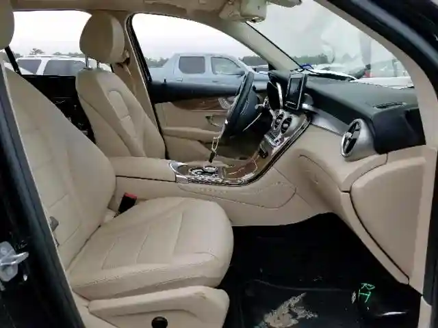 WDC0G4JBXJV080439 2018 MERCEDES-BENZ GLC 300-4