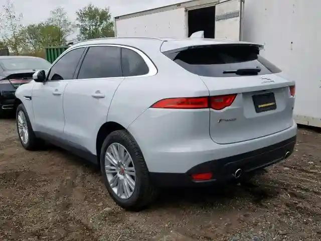 SADCN2EV2JA242531 2018 JAGUAR F-PACE PORTFOLIO-2