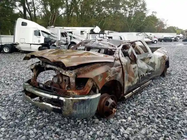 3C63RRGL4JG352476 2018 RAM 3500 ST-1