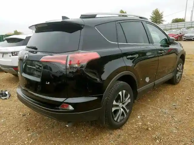 2T3ZFREV8JW442682 2018 TOYOTA RAV4 LE-3