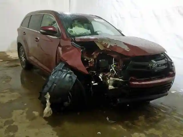 5TDJZRFH8HS508334 2017 TOYOTA HIGHLANDER SE-0