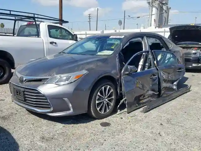 4T1BK1EB2JU282439 2018 TOYOTA AVALON XLE-1