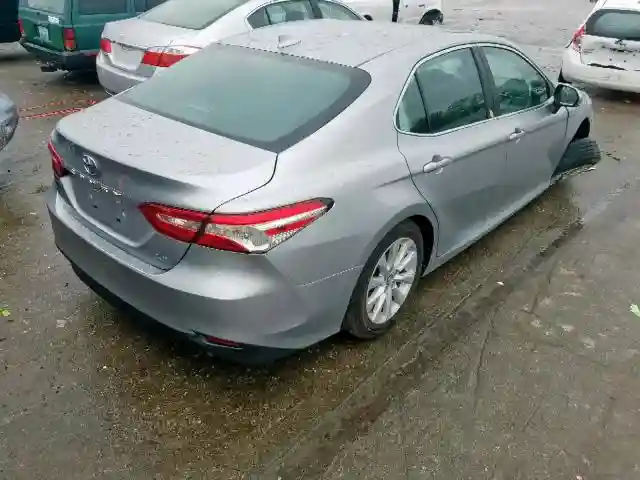 4T1B11HK0KU701758 2019 TOYOTA CAMRY L-3