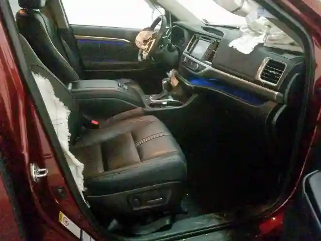 5TDJZRFH8HS508334 2017 TOYOTA HIGHLANDER SE-4