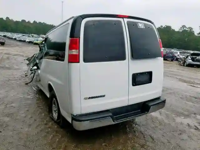 1GAZGPFGXH1341789 2017 CHEVROLET EXPRESS G3500 LT-2