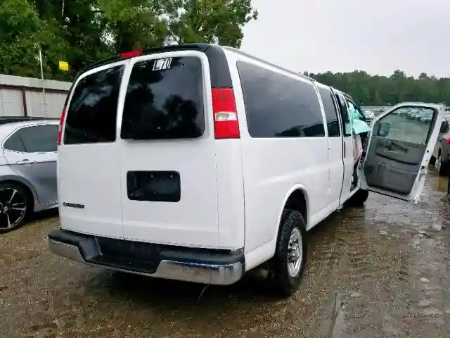 1GAZGPFGXH1341789 2017 CHEVROLET EXPRESS G3500 LT-3