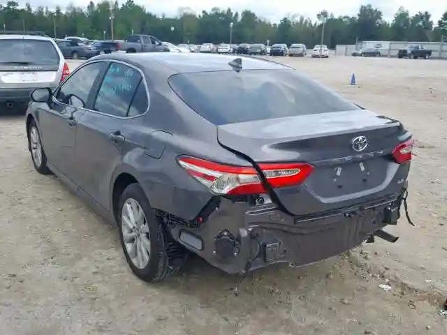 4T1B11HK8KU747712 2019 TOYOTA CAMRY L-2