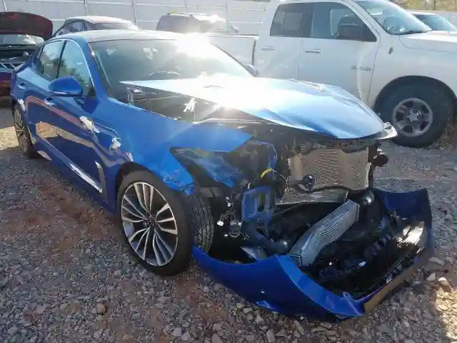 KNAE25LAXJ6038770 2018 KIA STINGER PREMIUM-0