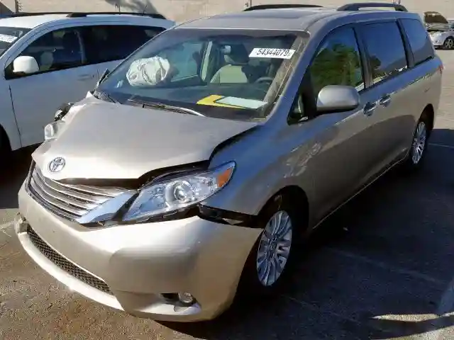 5TDYZ3DC3HS896785 2017 TOYOTA SIENNA XLE-1