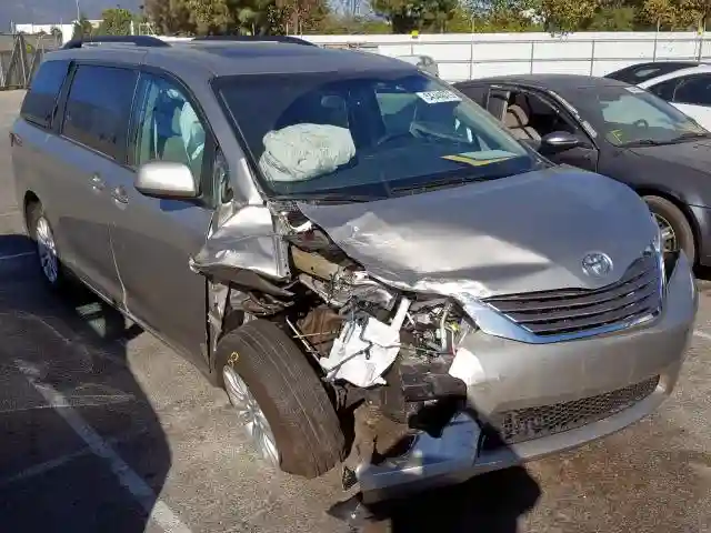 5TDYZ3DC3HS896785 2017 TOYOTA SIENNA XLE-0